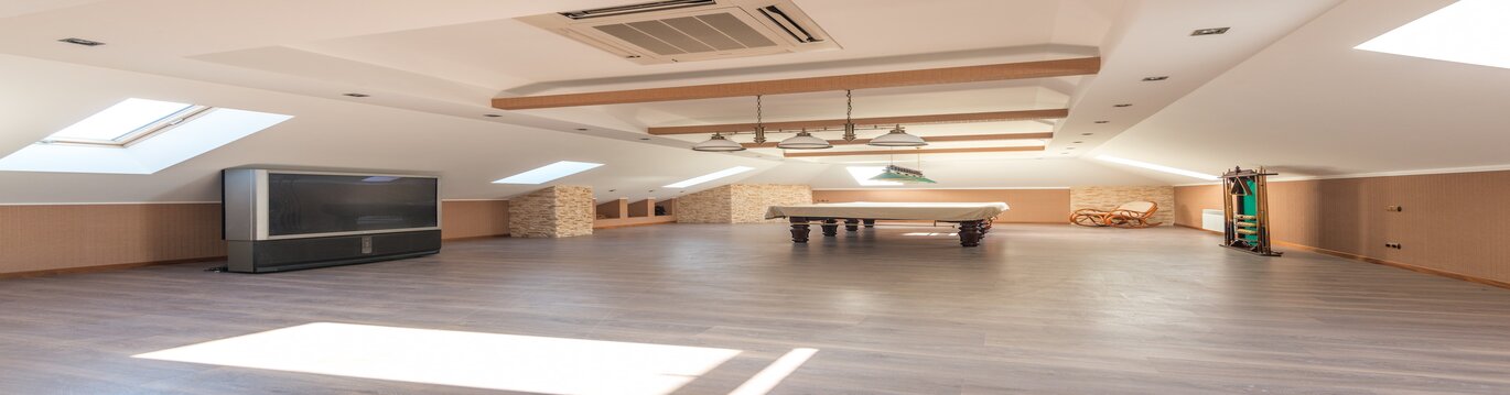 FIT-OUTS